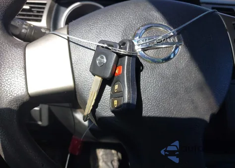 2010 Nissan Versa 1.8S из США, поврежденный, VIN 3N1BC1CP0AL444436